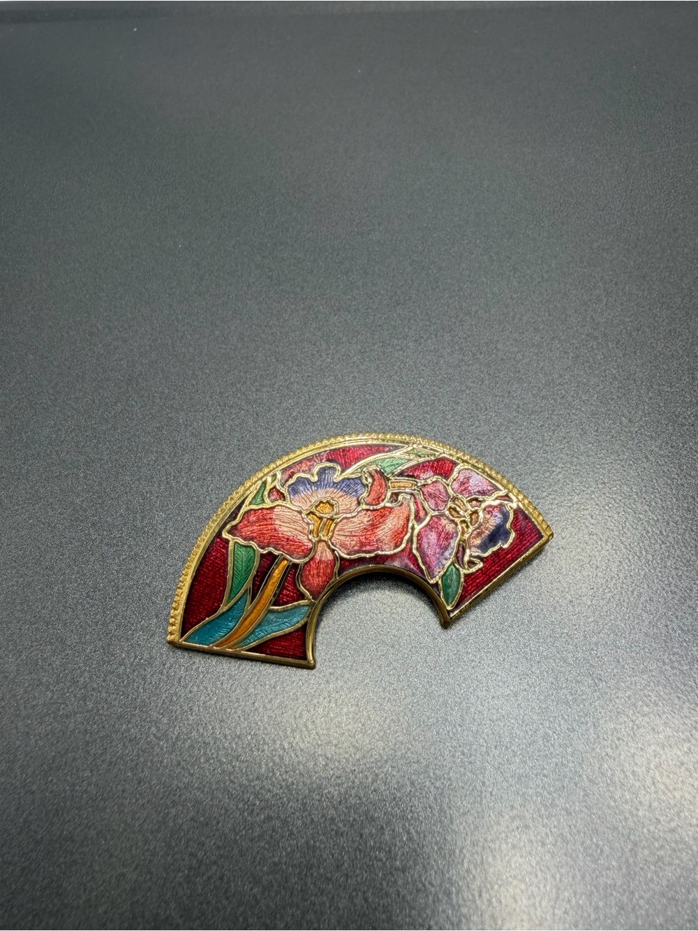 Vintage Floral Cloisonné Fan Brooch in Red and Pink
